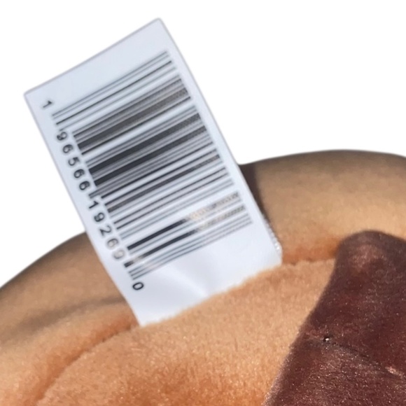 Squishmallows Squish Chip Beaver in Red Beanie 8” Plush Stuffed Animal NWT - Picture 12 of 14